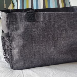 Thirty-one small carry all